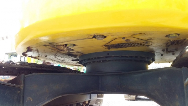 ต้องการขายเก่งkomatsu-pc138us-2รถนอกนำเข้าจากญี่ปุ่น