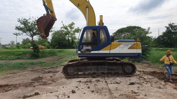 ขาย 655,000 รถแบคโฮ KOBELCO SK200 MARK 3 ขาย 655,000 รถแบคโฮ KOBELCO SK200 MARK 3