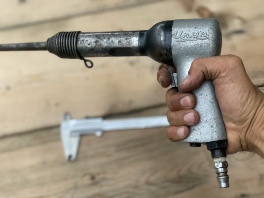 ขายสกัดลม แย็คลม URYU รุ่น BRH-5U Air Hammer made in Japan สภาพสวยใหม่มาก สกัดแรง พร้อมใช้งาน ราคา 2,800 บาทพร้อมส่ง