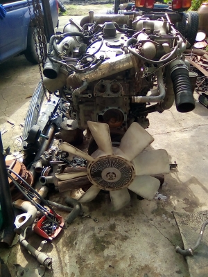 เครื่อง ISUZU 6UZ1 พร้อมหมายเลข เครื่อง ISUZU 6UZ1 พร้อมหมายเลข