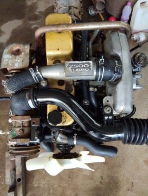 ขายเครื่องIsuzuดร้าก้อน2500Turbo+เกียร์ มีเลข