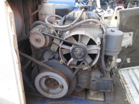 รหัส:13001051รถกวาดขยะเครื่องดีเซล2สูบC60-06033มีแปรงสำหรับขัดพื้น1แปรงwww.nihonmono.com