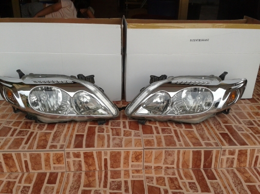 ขายไฟหน้า Altis 2010 คู่ละ 4000 บาท