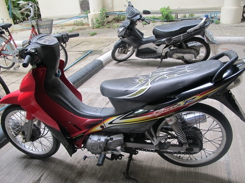 Yamaha spark ปี47 ราคา 5,700.-