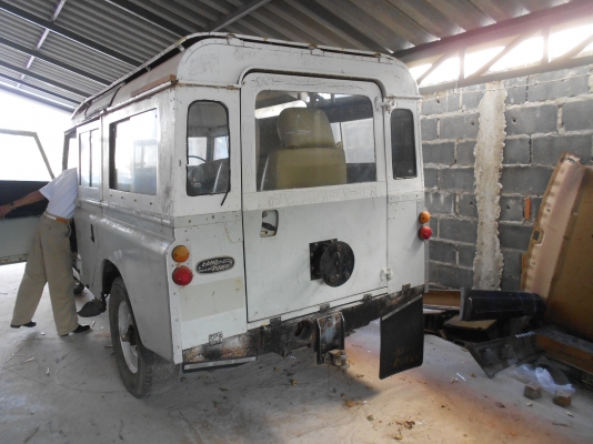 ขายรถแลนโรเวอร์ เดิมๆ เครืองใช้งานได้ เล่มทะเบียนพร้อม ขายรถแลนโรเวอร์ เดิมๆ เครืองใช้งานได้ เล่มทะเบียนพร้อม