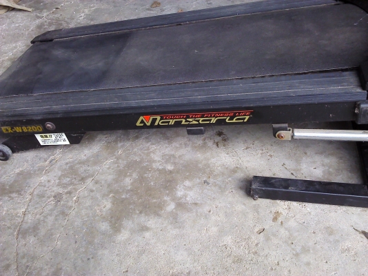 ลู่วิ่งไฟฟ้าของญี่ปุ่นแท้ใช้ไฟ110v. มีหม้อแปลงไฟให้พร้อมใช้ได้เลย