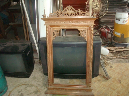 ขายกรอบรูปไม้สักแกะสวยงาม