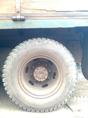 ขายสิบล้อหัวยาวสองเพลาดั๊มช่วงล่างฟูโซ่รุ่นเบรคใหญ่