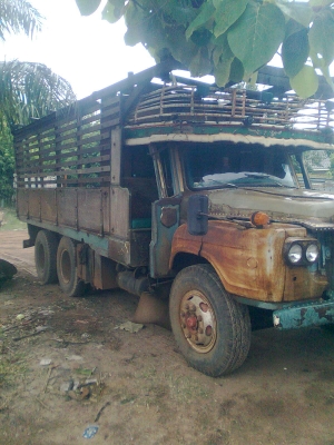 ขายสิบล้อหัวยาวสองเพลาดั๊มช่วงล่างฟูโซ่รุ่นเบรคใหญ่