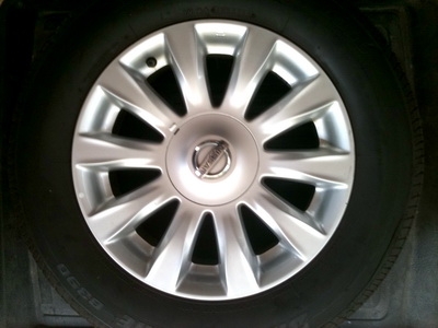 ขนาด16และ17 นิ้ว มีอย่างล่ะ2 ล้อ นิสสัน เทียน่า รายละเอียดด้านในครับ ขนาด16และ17 นิ้ว มีอย่างล่ะ2 ล้อ นิสสัน เทียน่า รายละเอียดด้านในครับ