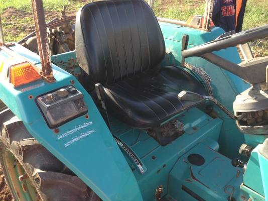 ขายรถไถ Kubota L1-18(4WD) มีภาพวีดีโอ พร้อม,ผานพรวน-คราด พวงมาลัยเพาเวอร์ อุปกรณ์พร้อมใช้งาน รถสภาพส