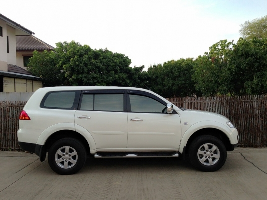 ขาย รถยนต์ MITSUBISHI Pajero Sport 2WD รุ่น 2.4 GLS สีขาวมุก ติดแก๊ส LPG (รถบ้าน)