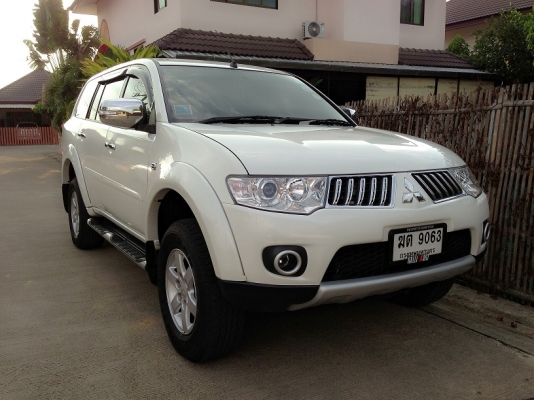 ขาย รถยนต์ MITSUBISHI Pajero Sport 2WD รุ่น 2.4 GLS สีขาวมุก ติดแก๊ส LPG (รถบ้าน)