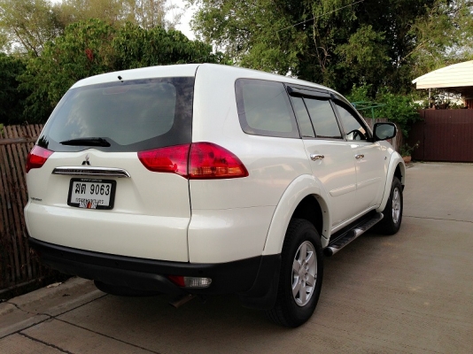 ขาย รถยนต์ MITSUBISHI Pajero Sport 2WD รุ่น 2.4 GLS สีขาวมุก ติดแก๊ส LPG (รถบ้าน)