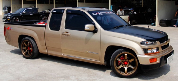 ตามหายาง255/55/18ใครมีราคาไม่แพงโทรกลับ