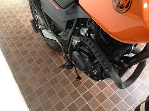 ***ขาย TW 200 ปีใหม่ สวยๆเครื่องดีมากๆประกอบใหม่ 43000***OHM คอนหวัน สภาพสวยครับ เครื่องดีมาก สตาดมือ เท้า ปกติครับ แบตใหม่ครับ สีเดิมครับ  ยาง ล้อ ใสปิ้ง ระบบไฟใช้ได้ทุกอย่างครับ อินวอยออกชื่อครับ ลองดูครับ สนใจ 0858730704 ohm คอนหวัน