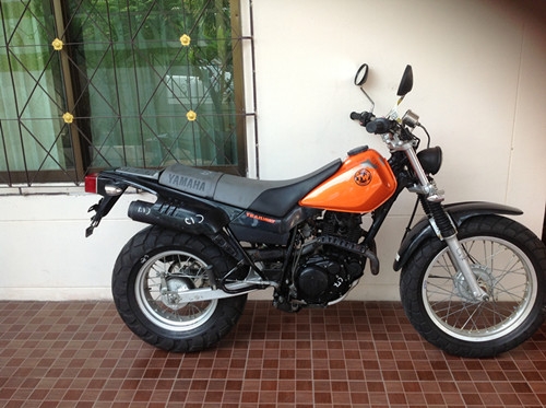 ***ขาย TW 200 ปีใหม่ สวยๆเครื่องดีมากๆประกอบใหม่ 43000***OHM คอนหวัน สภาพสวยครับ เครื่องดีมาก สตาดมือ เท้า ปกติครับ แบตใหม่ครับ สีเดิมครับ  ยาง ล้อ ใสปิ้ง ระบบไฟใช้ได้ทุกอย่างครับ อินวอยออกชื่อครับ ลองดูครับ สนใจ 0858730704 ohm คอนหวัน