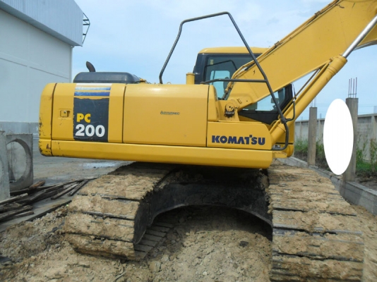.Komatsu PC200-7