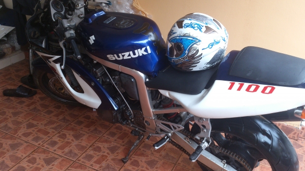 GSXR-1100(slingshot) ทะเบียนแท้ เครื่องเปอเฟค แสนเดียวงดต่อ