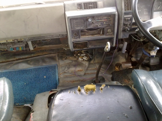 ขายอีซูซุ JCM เครื่อง 195 เพลาเดียว มีเล่มทะเบืยนแจ้งจอด ราคาต่อรองใด้ 086-2465934