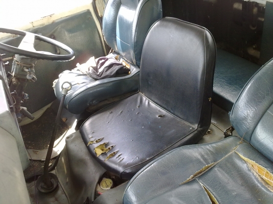 ขายอีซูซุ JCM เครื่อง 195 เพลาเดียว มีเล่มทะเบืยนแจ้งจอด ราคาต่อรองใด้ 086-2465934