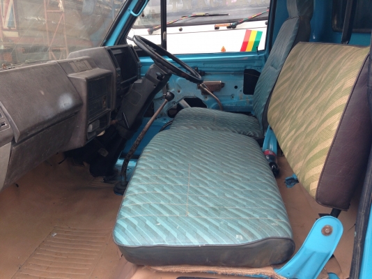 4ล้อดั้มISUZU NKR 88แรงม้า รถห้างแท้