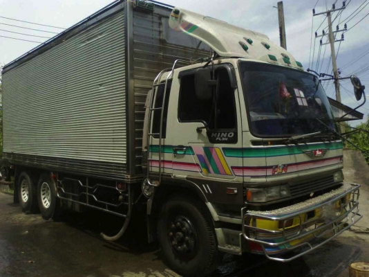 รถฮีโน่ 10 ล้อ ตู้เย็น FL3H 195 แรงม้า  สนใจติดต่อ 081 - 6079515