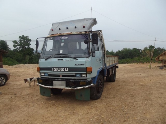 ขายด่วน รถISUZUร๊อคกี้ 195 แรง FSR32H รถห้างแท้ ราคาต่อรองได้