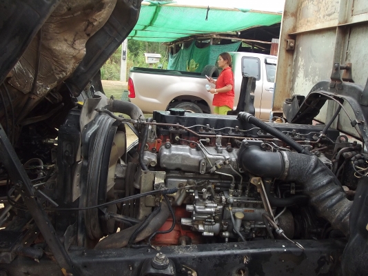 ขายด่วน รถISUZUร๊อคกี้ 195 แรง FSR32H รถห้างแท้ ราคาต่อรองได้