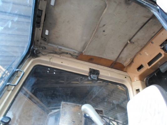 ขายรถแบ็คโฮ CAT 320 B รถสวยเก็บสีใหม่รอบคัน พร้อมใช้งาน