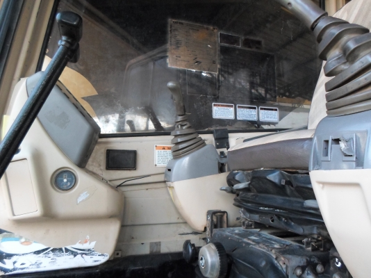 ขายรถแบ็คโฮ CAT 320 B รถสวยเก็บสีใหม่รอบคัน พร้อมใช้งาน