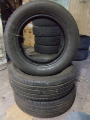 ขายยาง YOKOHAMA 205/60/16 ปี 12 สัปดาที่ 9 1คู่ ยางสวย ดอกเยอะ ไม่มีปะ