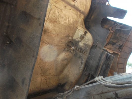 ขายด่วนรถ12ล้อชีลี้700ดรั้ม2เพลาเครือง440แรงม้าปี55