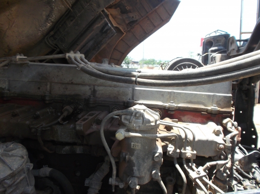 ขายด่วนรถ12ล้อชีลี้700ดรั้ม2เพลาเครือง440แรงม้าปี55