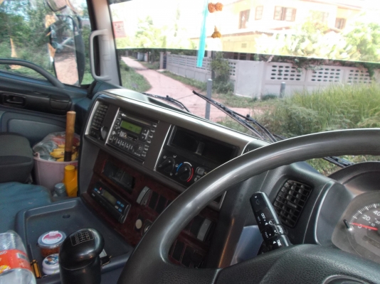 ขายด่วนรถ12ล้อชีลี้700ดรั้ม2เพลาเครือง440แรงม้าปี55