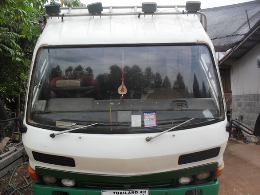 ขายรถบรรทุก 6 ล้อ isuzu KS 22 ยกห้วได้ พวงมาลัยพาวเวอร์ เครื่อง 4BD1 เครื่องดี แชสซีส์ดี เกียร์ดี ช่วงล่างดี ทะเบียนหมด 30 กันยายน 2555 นี้ ครับ