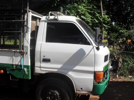 ขายรถบรรทุก 6 ล้อ isuzu KS 22 ยกห้วได้ พวงมาลัยพาวเวอร์ เครื่อง 4BD1 เครื่องดี แชสซีส์ดี เกียร์ดี ช่วงล่างดี ทะเบียนหมด 30 กันยายน 2555 นี้ ครับ