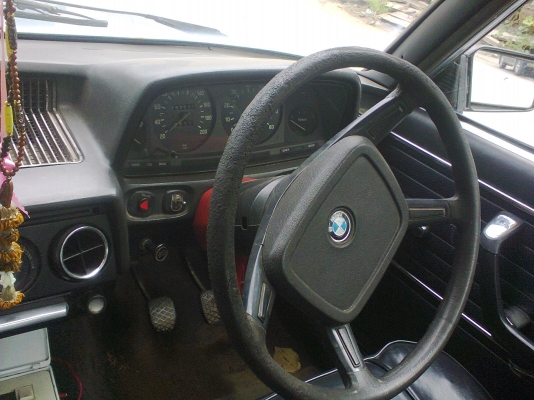 ขาย bmw 520 classic ราคา 28000 ติดต่อ บาส 080-1043727 ขาย bmw 520 classic ราคา 28000 ติดต่อ บาส 080-1043727