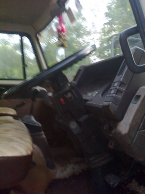 ขายด่วน 6 ล้ออีซูซุ ติดเครน รถสภาพเดิมๆ คัสซีสวยมาก