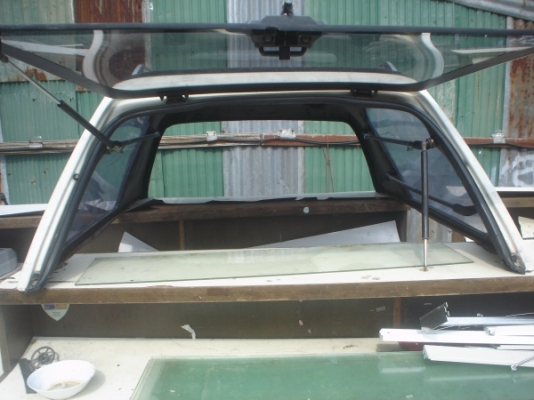 ขายหลังคาแครี่บอย ถอดจากโตโยต้าฮีโร่ 4 ประตู สภาพดีขายถูกๆๆๆๆๆ 2,000บาท ขายหลังคาแครี่บอย ถอดจากโตโยต้าฮีโร่ 4 ประตู สภาพดีขายถูกๆๆๆๆๆ 2,000บาท