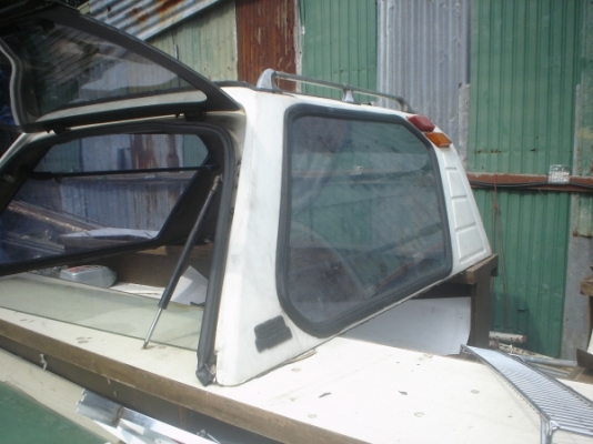 ขายหลังคาแครี่บอย ถอดจากโตโยต้าฮีโร่ 4 ประตู สภาพดีขายถูกๆๆๆๆๆ 2,000บาท ขายหลังคาแครี่บอย ถอดจากโตโยต้าฮีโร่ 4 ประตู สภาพดีขายถูกๆๆๆๆๆ 2,000บาท