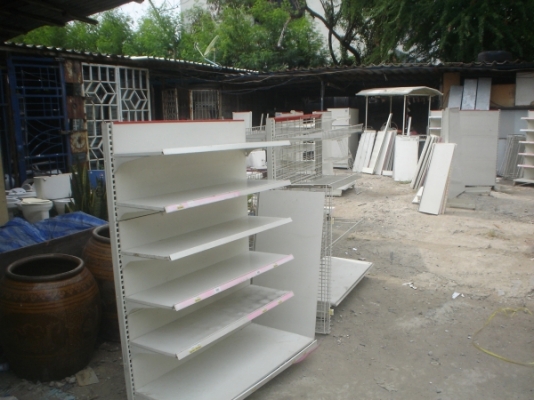 ขายด่วนชั้นวางสินค้าแข็งแรงเหล็กหนามีจำนวนจำกัดขายถูกๆๆๆๆๆโทรเลยถ้าสนใจนำไปค้าขาย