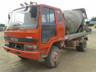 รถโม่ปูนหกล้อ รถโม่ปูนหกล้อ