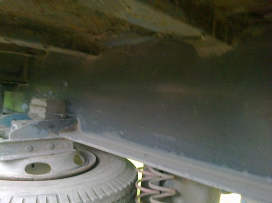 10ล้อหัวลาก290แรงนิสสันUD CWM430 รถออกห้างแท้ เดิมๆ(ไม่มีคนขับ)