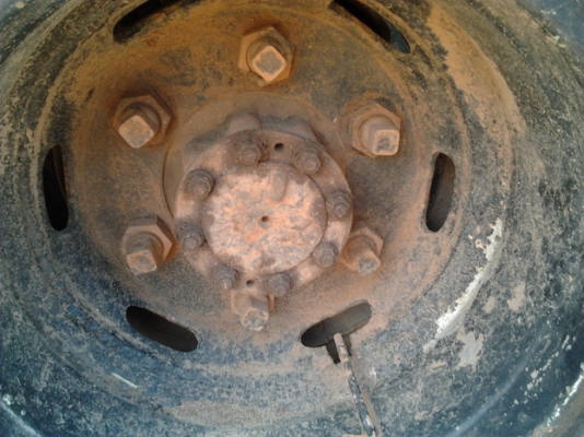 ***ขายแล้วครับขอบคุณ Truck2hand ขาย 6ล้อ ISUZU KS 110 แรง 4BE1 110แรงแห้งดี ไม่เยิ้ม เกียร์เดิม ช่วงล่างดี คานหน้าเดิม เฟืองท้าย115 คัสซีเดิม ดี มีผุ ต้องเก็บเพิ่ม กระบะพื้นไม่คอกเหล็กสภาพดี ยางดี หัวบางเดิม ภายในไม่ผุ เก็บนิดหน่อยสวยเลย ราคาต่อรองได้ครับ