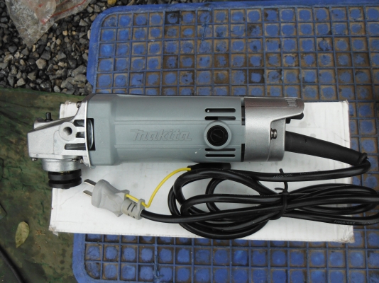 MAKITA 9500