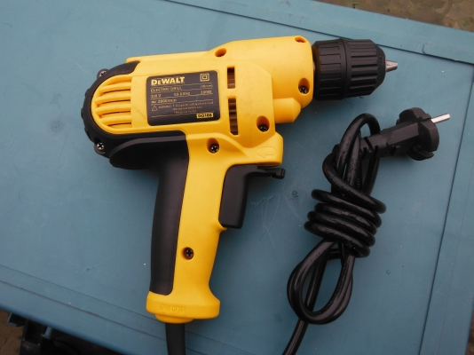 สว่าน DEWALT 3 หุ่น