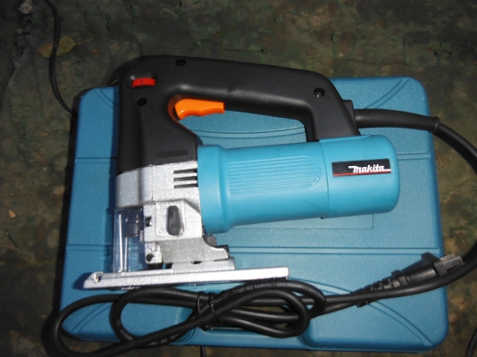 MAKITA 4304