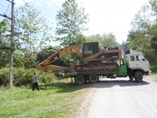 ขายแบ็คโฮ CAT E200B  สภาพพร้อมใช้งาน ราคาโดนใจ