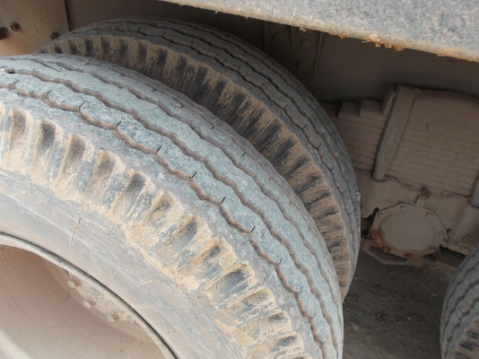 ขานด่วนรถสิบล้อดรั้มหลงโบTFซ๊L7201เครือง220แรงม้า